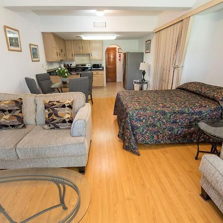 Windsong Guest Apartments Pembroke Экстерьер фото