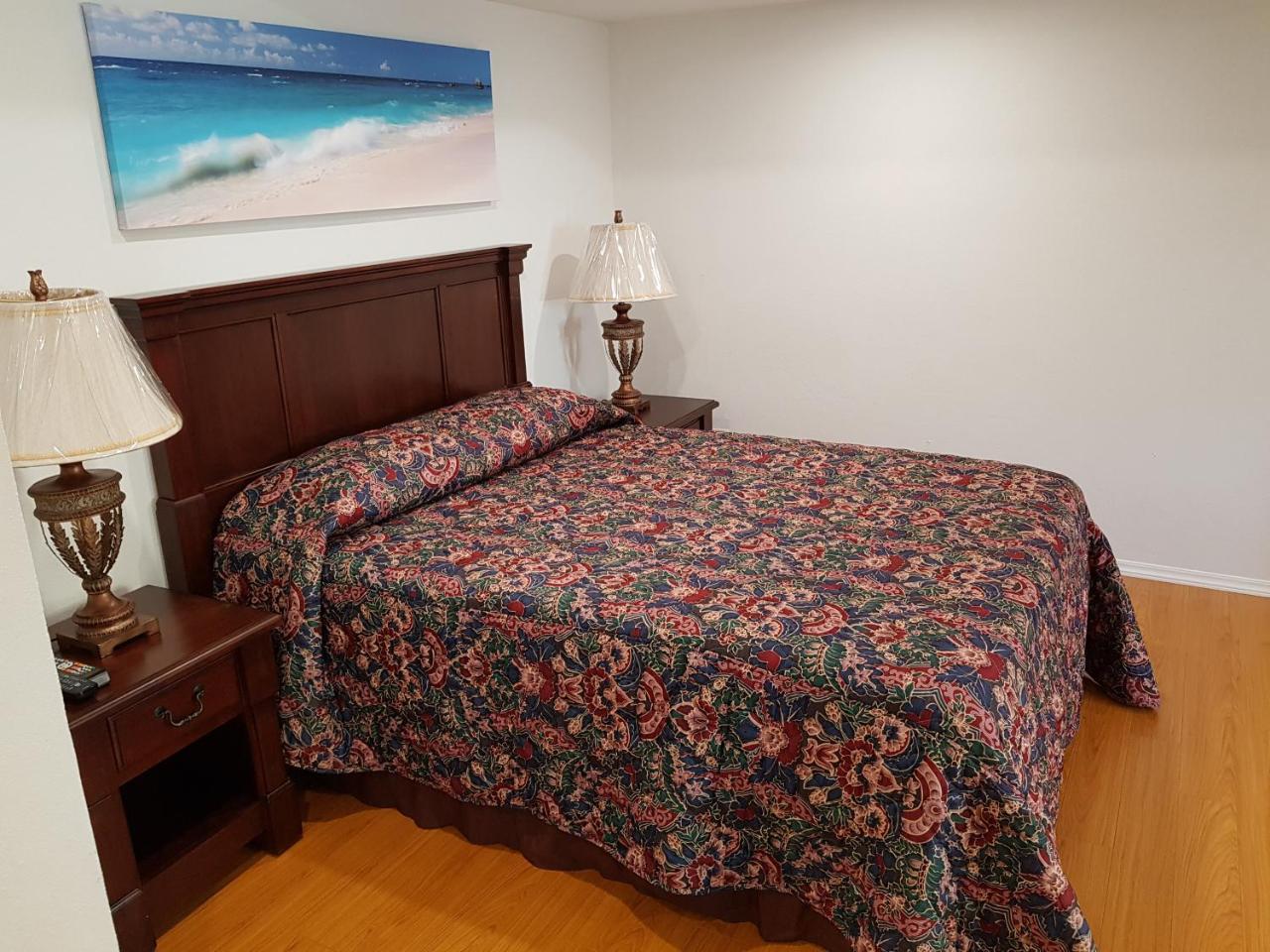 Windsong Guest Apartments Pembroke Экстерьер фото