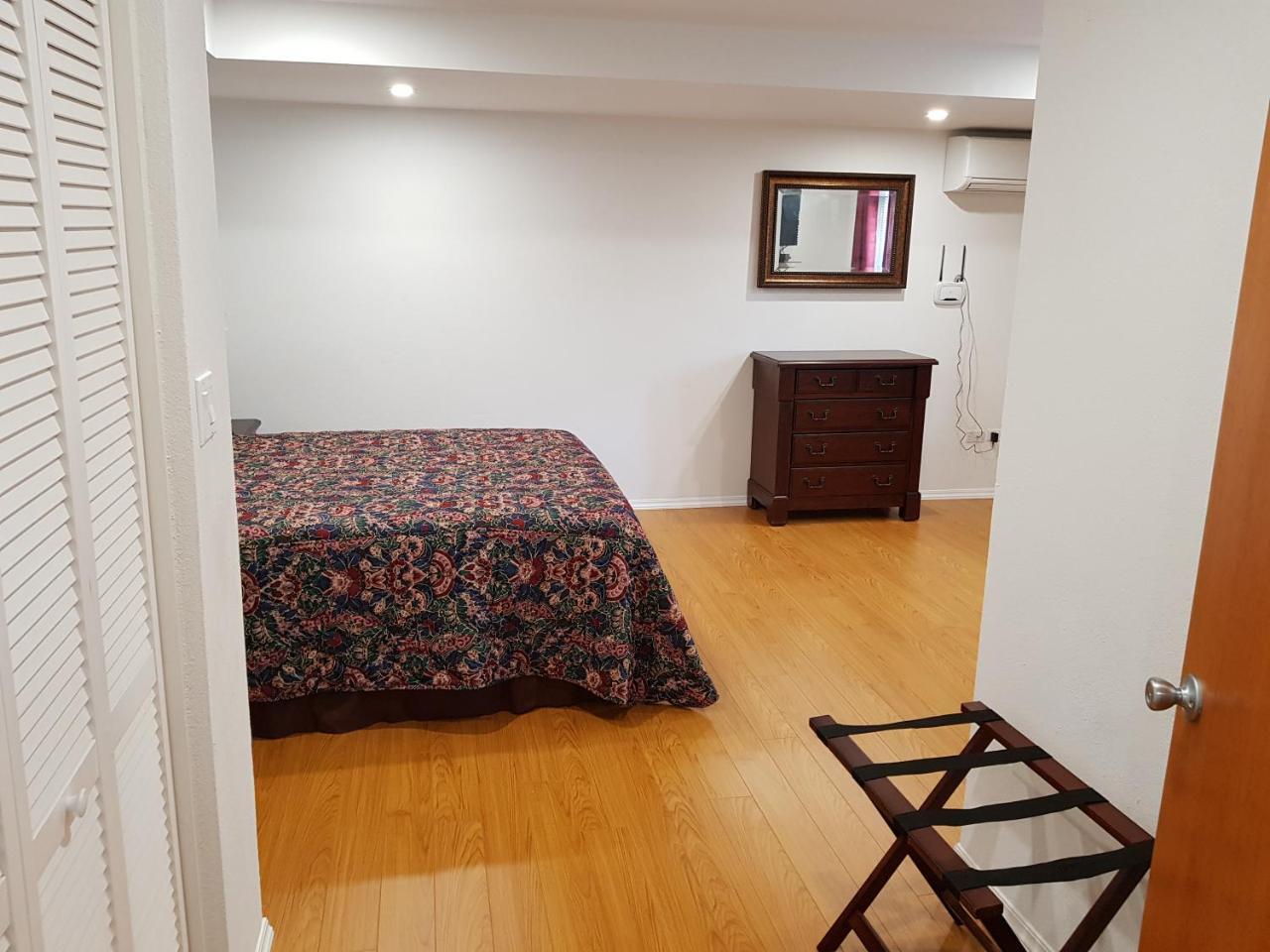 Windsong Guest Apartments Pembroke Экстерьер фото