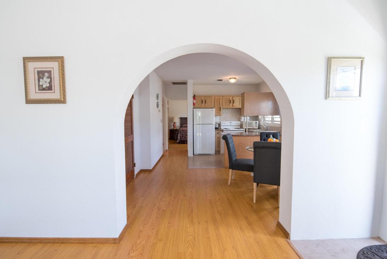 Windsong Guest Apartments Pembroke Экстерьер фото