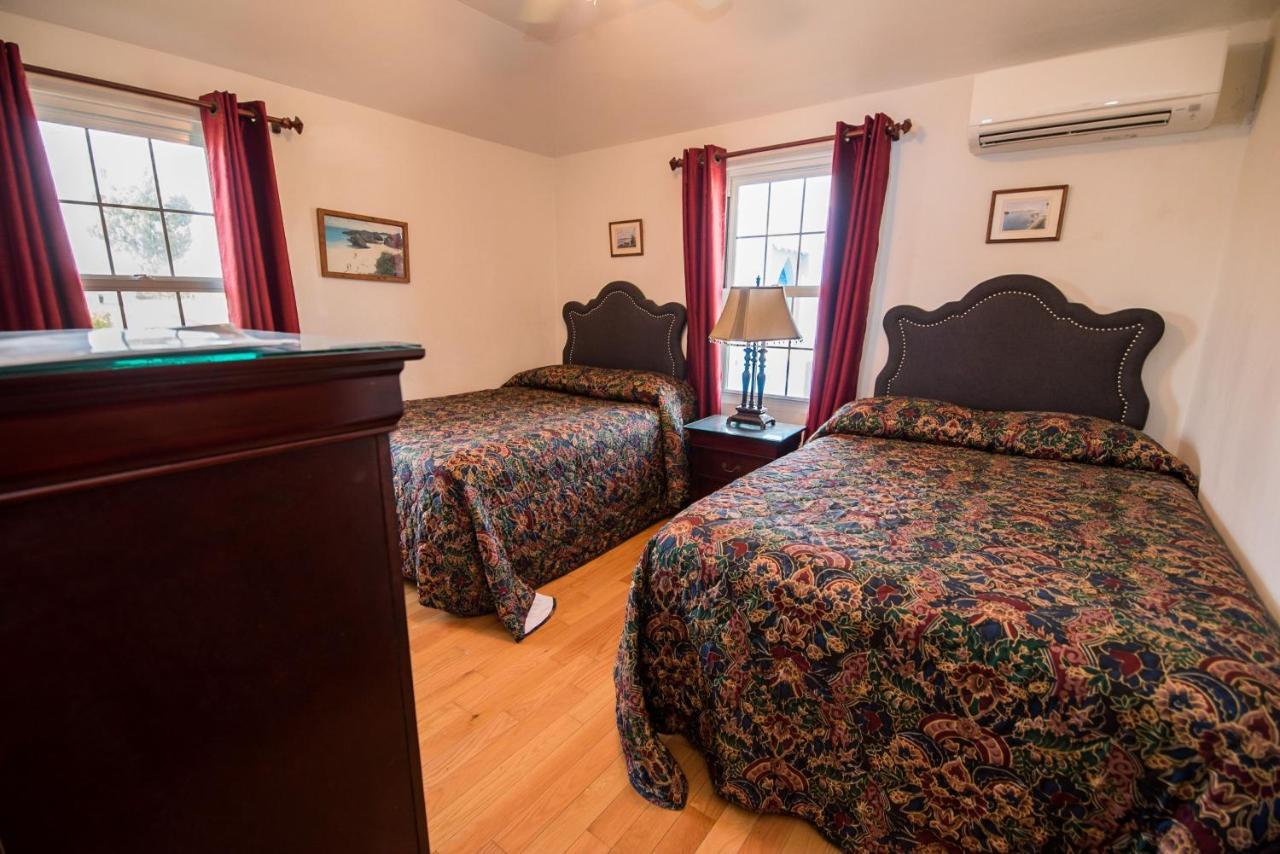 Windsong Guest Apartments Pembroke Экстерьер фото